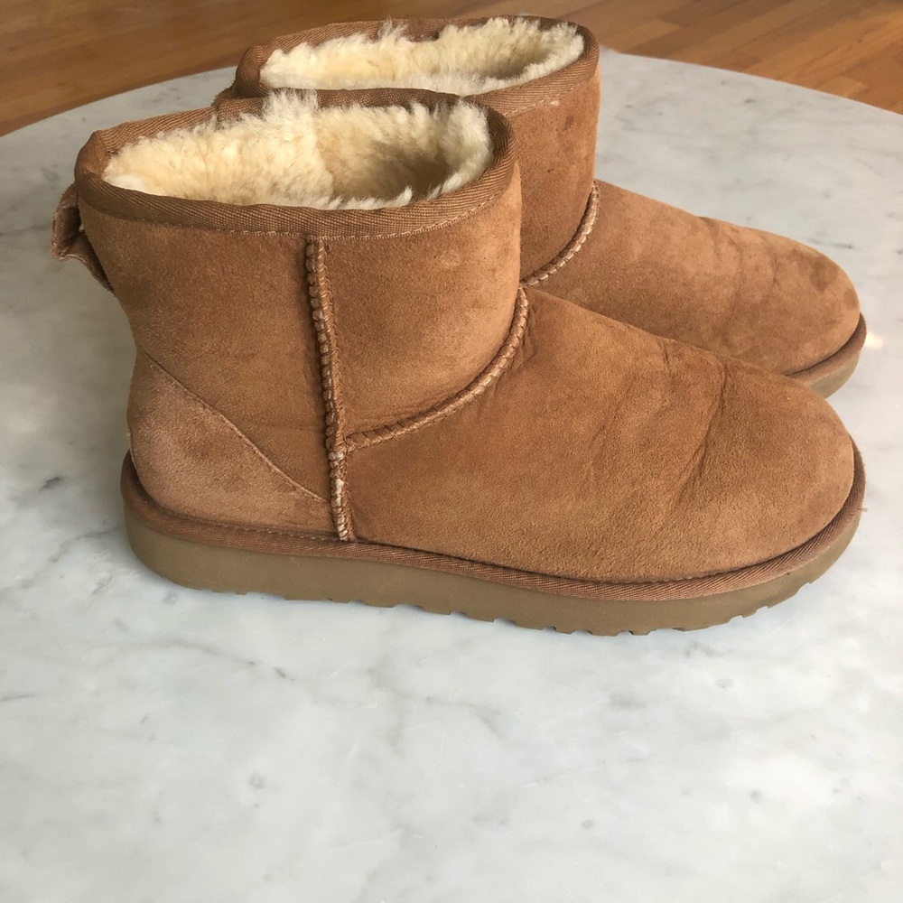 Ugg Mini Chestnut Size 10